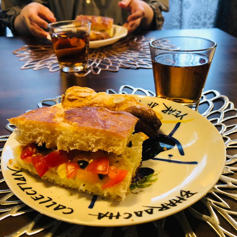 フォカッチャ(pain huit (パン ユイット）)