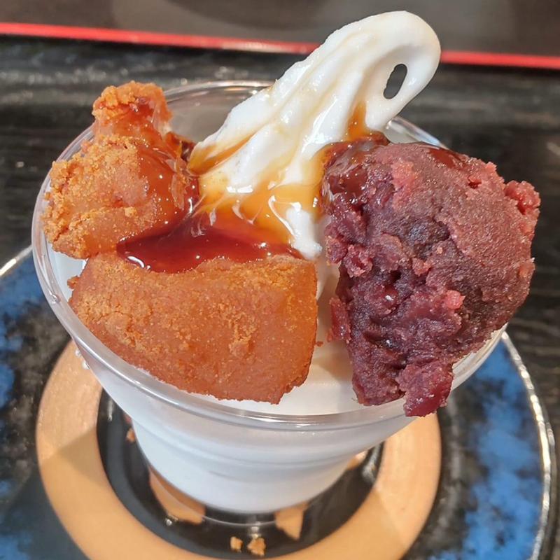 きなこわらび餅ソフト(資さんうどん 明野店)