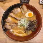 胡麻味噌チャーシュー麺(吉山商店 なんばラーメン一座店)