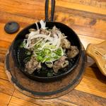 ももの炭火焼き(炭焼居酒屋 けむり)
