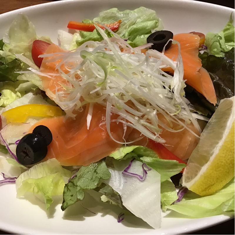 サーモンとオリーブのサラダ(ジョリーパスタ　仙台泉店)