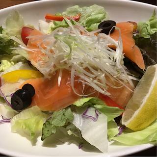 サーモンとオリーブのサラダ(ジョリーパスタ　仙台泉店)