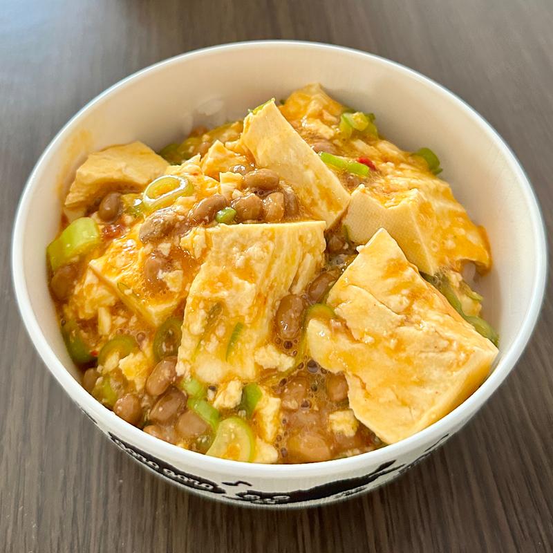 ピリ辛なっとうふ丼(ベルクス 東墨田店)