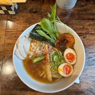 魚介だしらぁ麺(暁 製麺 （アカツキ セイメン）)