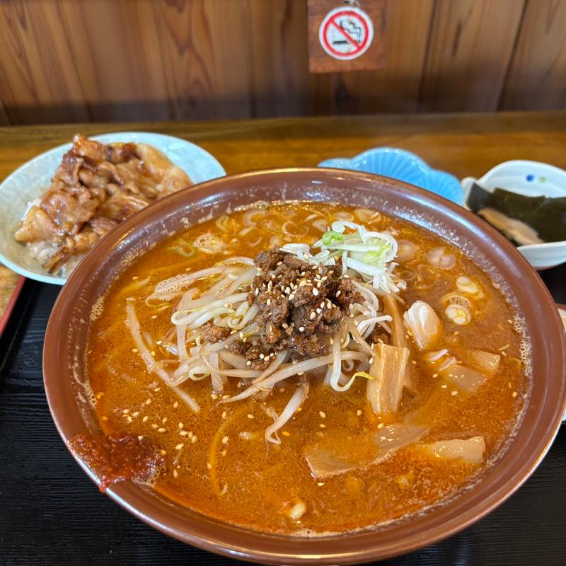 熱旨味噌定食豚焼丼(支那そば晃や )