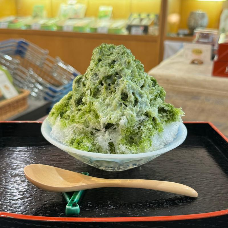抹茶ミルクかき氷(新楽園 八事店)