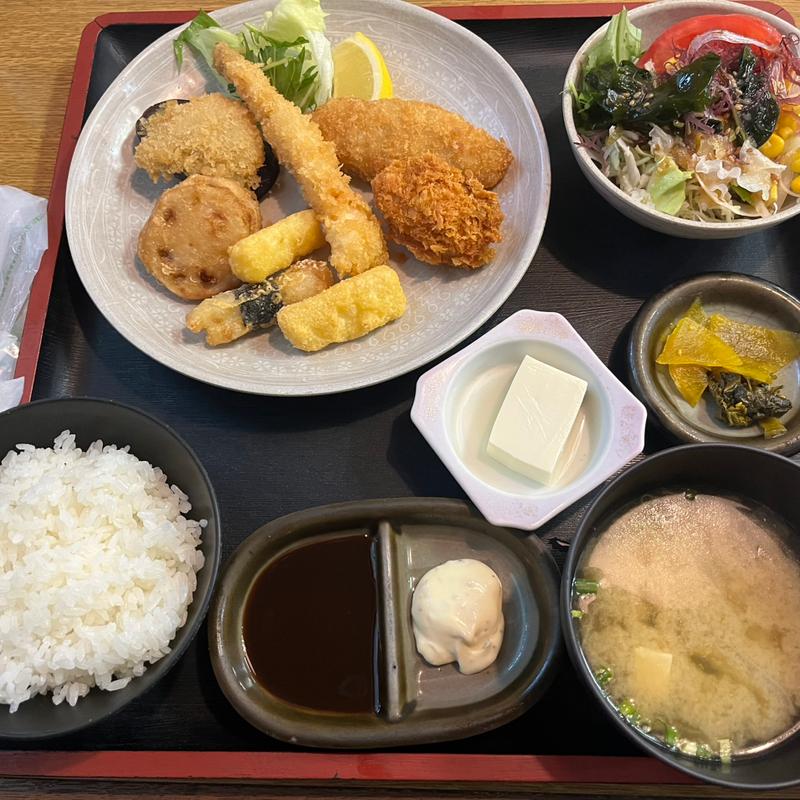 海鮮ミックスフライ定食(かつ善 本店)