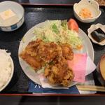 モモ肉一枚使用 特製唐揚げ定食
