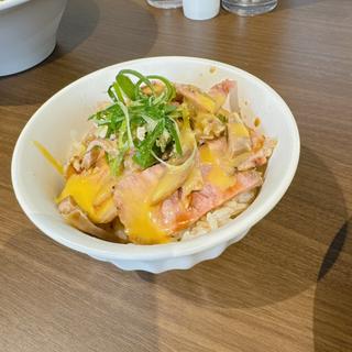 レアチャーシュー丼