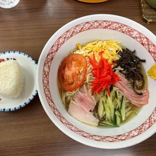 冷やし中華 大盛り おにぎり(金龍らーめん )