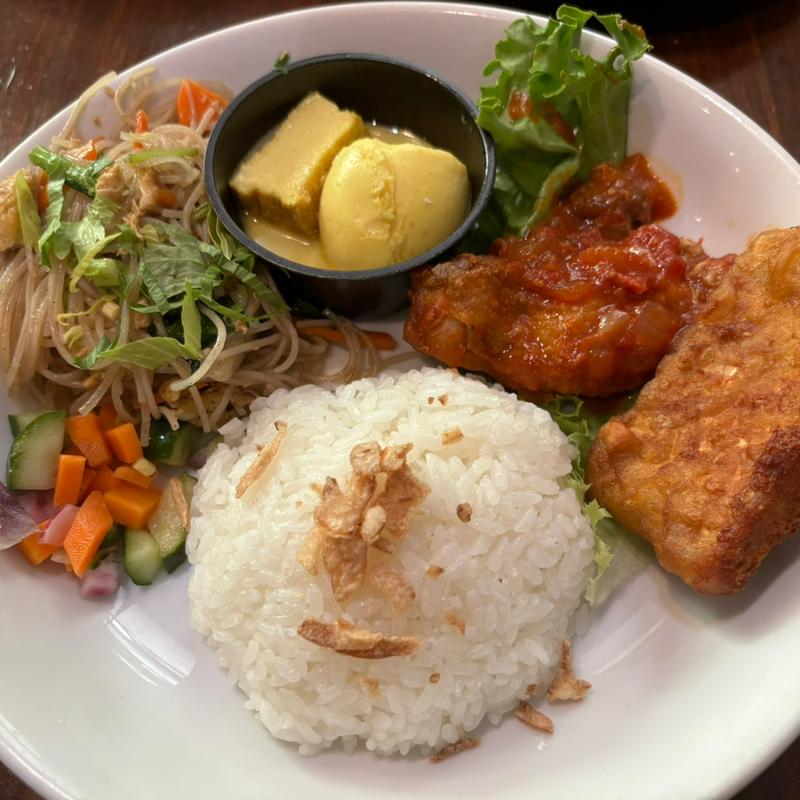 日替わりナシチャンプルセット(チャベ（ｃａｂｅ）目黒通り店)