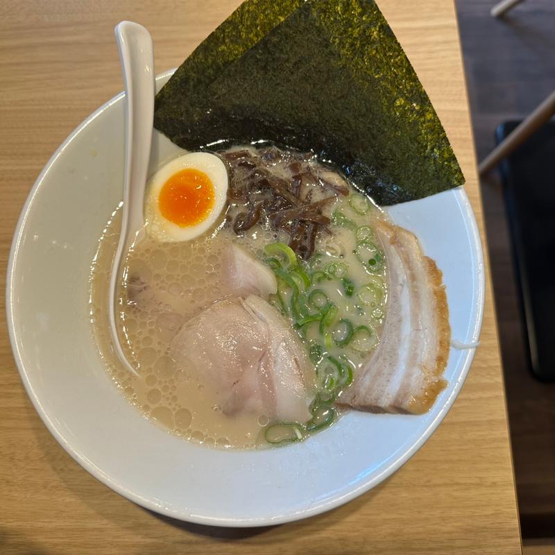 極 白丸元味(一風堂 みのおキューズモール店)