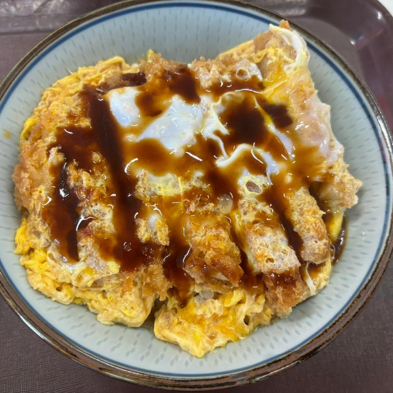 かつ丼(どん八食堂 東扇島店)