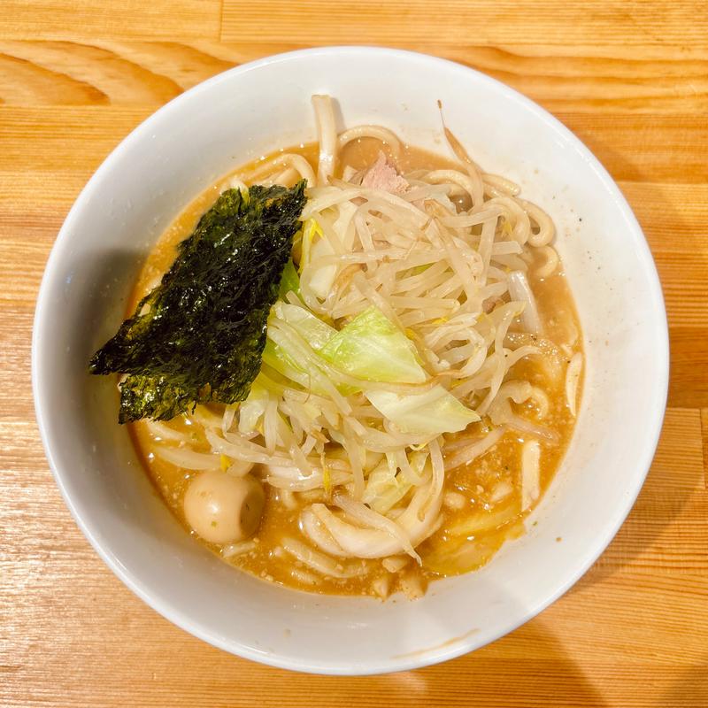 たまラーメン(ラーメン緑山)