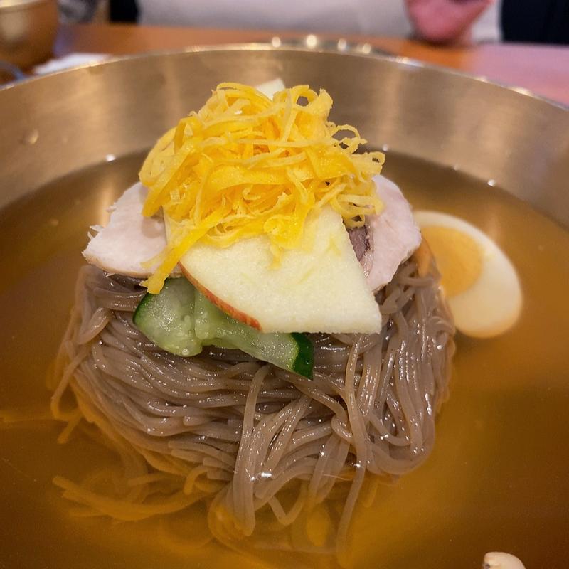 平壌水冷麺(ソルヌン)