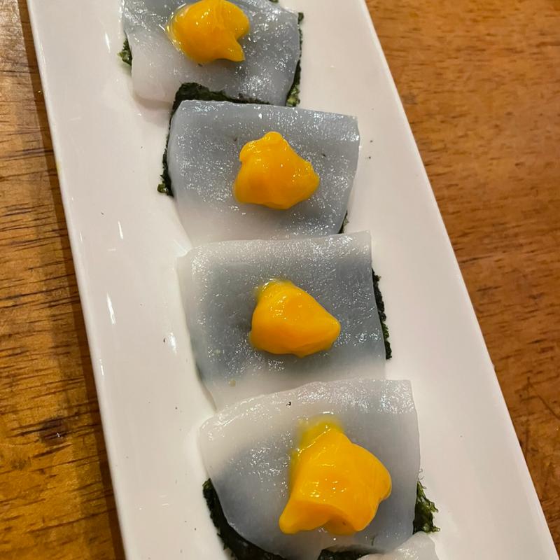 タルイカと黄卵とのり(居酒屋 イズミヤ)