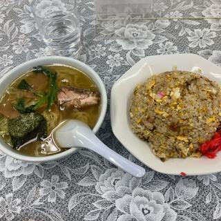 炒飯と小ラーメン(中華食堂仙成 )