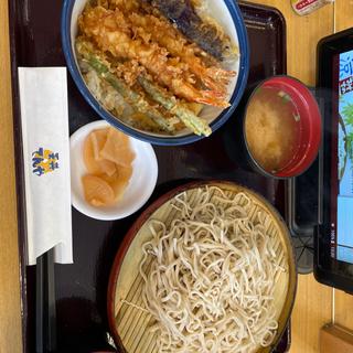 上天丼ともり蕎麦セット(天丼てんや 曙橋店)