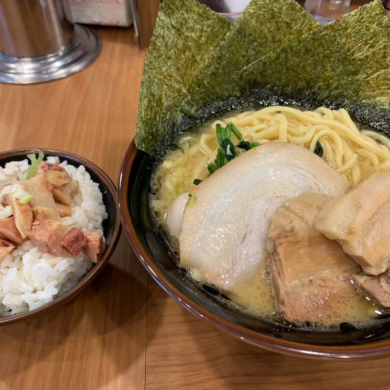 ラーメン＋チャーシュー丼セット(横浜家系ラーメン 一刀家 赤坂本店)