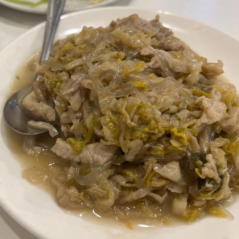 豚バラ肉と白菜漬けと春雨の炒め物(味坊)
