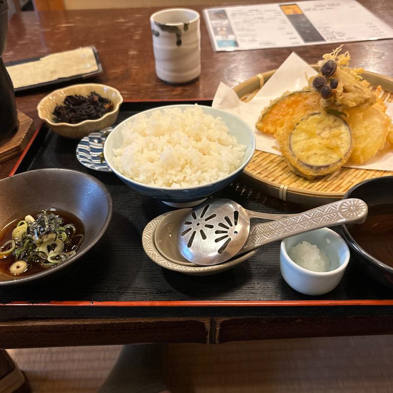 湯豆腐定食(お食事処 明日香 （あすか）)
