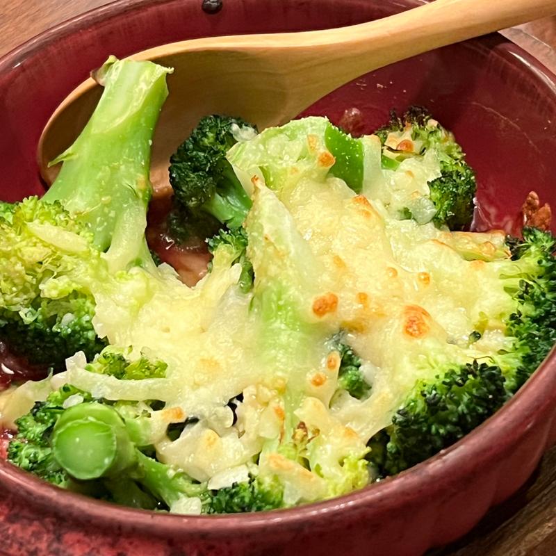 ブロッコリーチーズ焼き(茄子美)