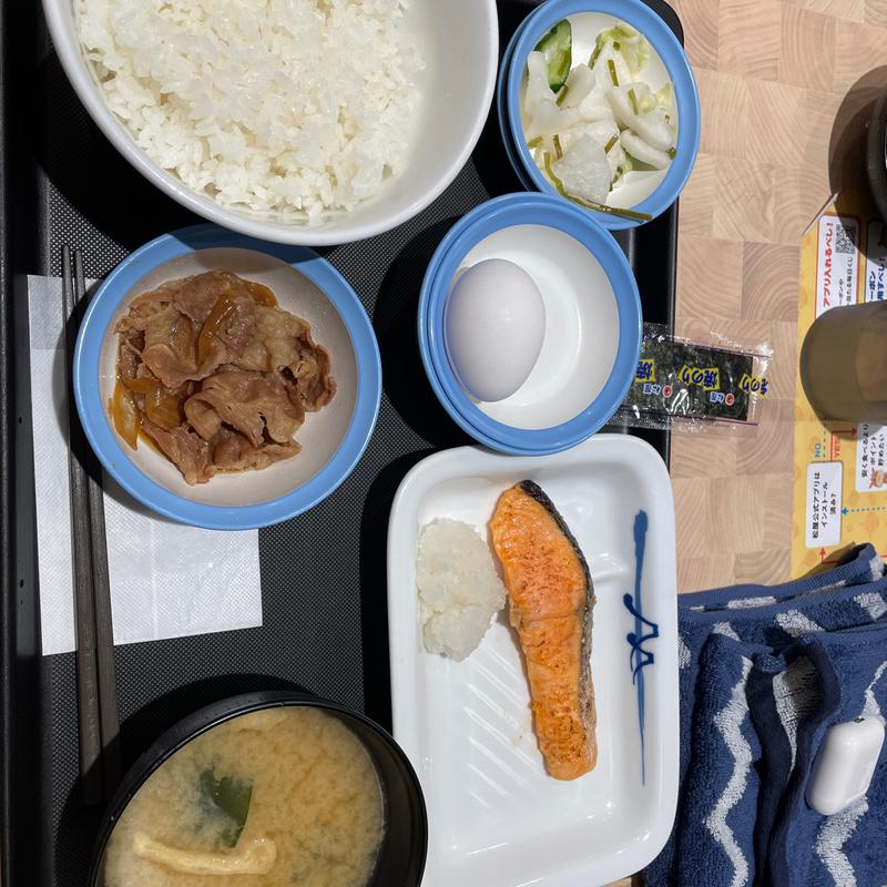 炙りシャケ定食　生卵付き(松屋 東五反田店 )