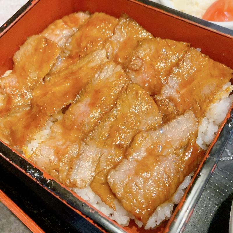 ステーキ重定食(あみ焼ハウスせせらぎ )