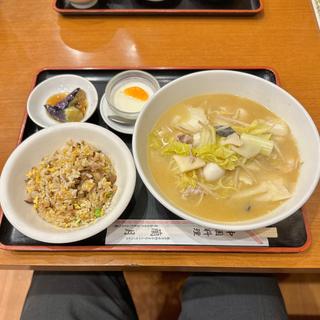 海鮮五目ラーメン定食(蘭月)