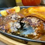 150gハンバーグランチに目玉焼きトッピング(三浦のハンバーグ 御茶ノ水店)