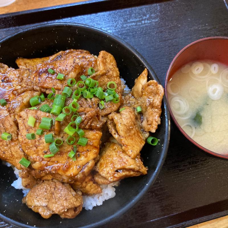 豚ロース丼 大盛(豚丼 白樺)
