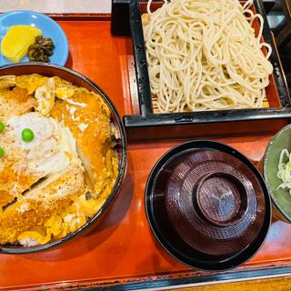 カツ丼とざる蕎麦セット(長寿庵大久保店)