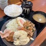 タルタルガパオ盛り定食(からやま 多摩永山店)