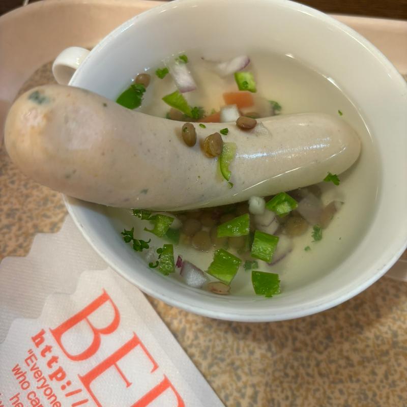 ヴァイスブルスト(ビア&カフェ BERG（ベルク）)