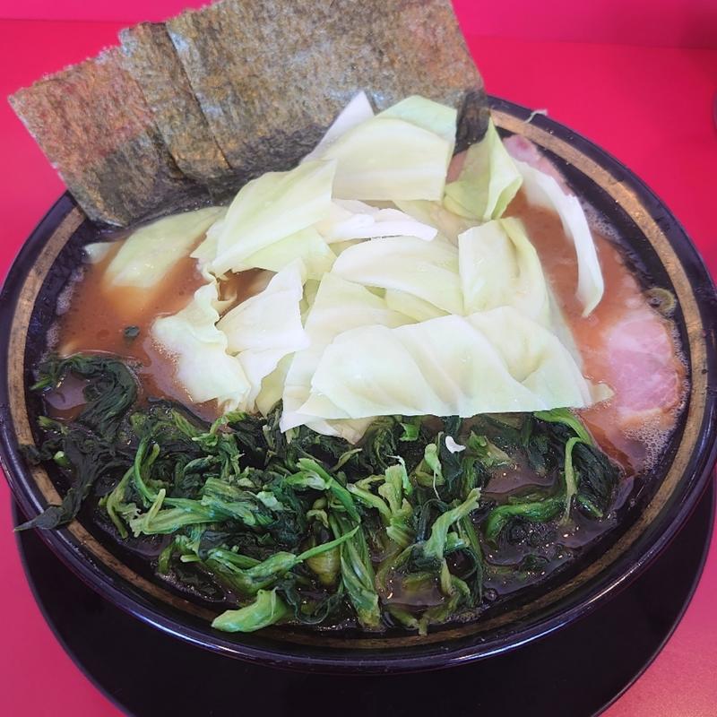 チャーシューメン＋チャーシュー増し＋ほうれん草＋キャベツ(熊田家 )