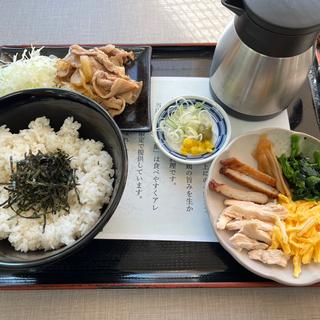 奄美鶏飯・焼肉セット