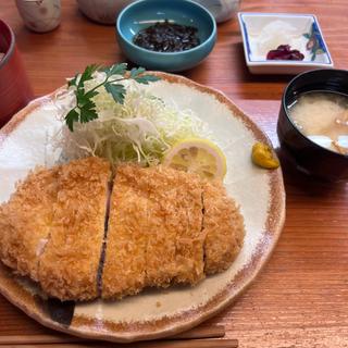 ロース定ハ(とんかつ 三(さん))