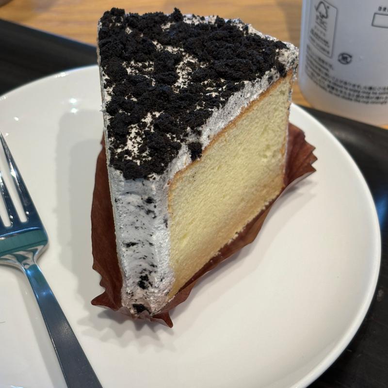 クッキー＆クリームシフォンケーキ(スターバックスコーヒー 太田小舞木店)