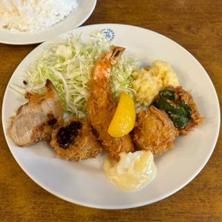 ミックスフライランチ(ビクトリヤ )