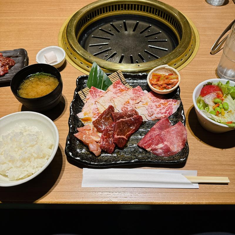 満足セット(黒毛和牛焼肉ビーファーズ 光明池牧場)