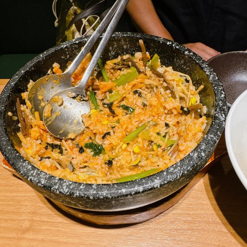 石焼きビビンバ(黒毛和牛焼肉ビーファーズ 光明池牧場)