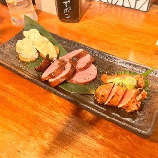 藁焼き3種盛り(居酒屋 焚き火～酒と藁焼きとわたし 新宿御苑)