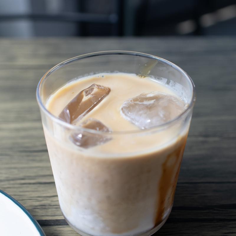 バナナキャラメルラテ(SLAPS BAKE STAND)