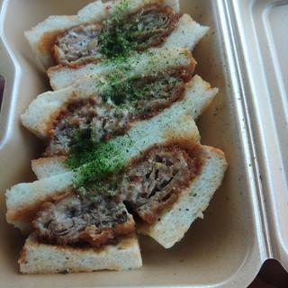 ミルフィーユカツサンド(サブロクサンド)