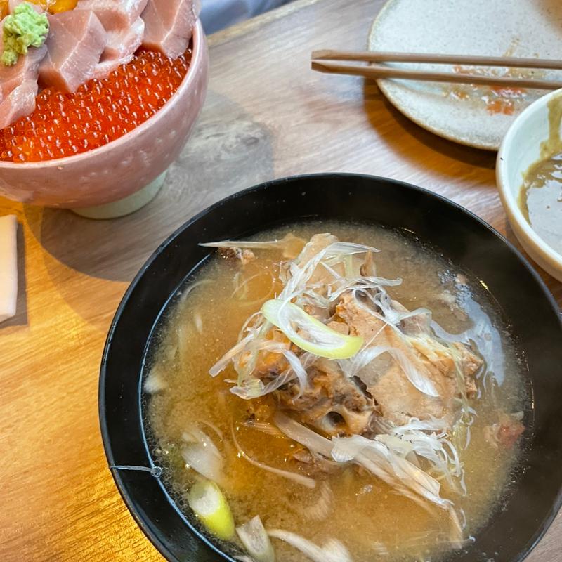 あら汁(熱海おさかな・大食堂)