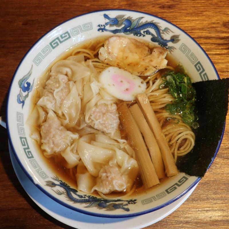 わんたんめん(醤油)(阿波尾鶏中華そば 藍庵)