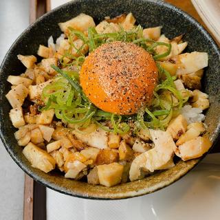 ミニ丼　豚バラチャーシュー丼(Sapporo Ramen HACHI 手稲店)