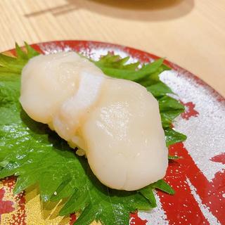 ほたて一貫(すし辰 ekie店)
