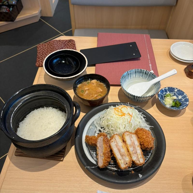 日替わりランチ/蓮のはさみ揚げ(【4月11日オープン】とんかつ神楽坂さくら 八千代大和田店)