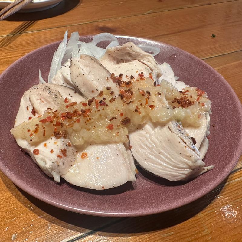 淡路鶏の蒸し鶏ねぎ生姜ソース(open air 神戸元町店)